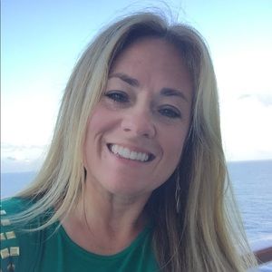 Meet your Posher, Niki